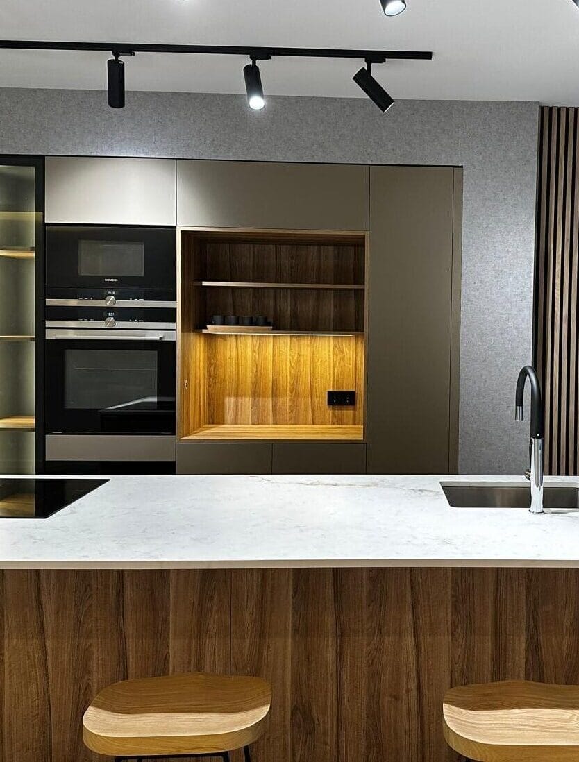 empresa de reformas integrales en barcelona especializados en baños y cocinas, equipo profesional y presupuesto claro